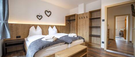 3 Schlafzimmer, kostenloses WLAN, Bettwäsche