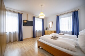 3 Schlafzimmer, kostenloses WLAN, Bettwäsche