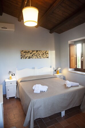 2 chambres, bureau, lit parapluie, Wi-Fi gratuit