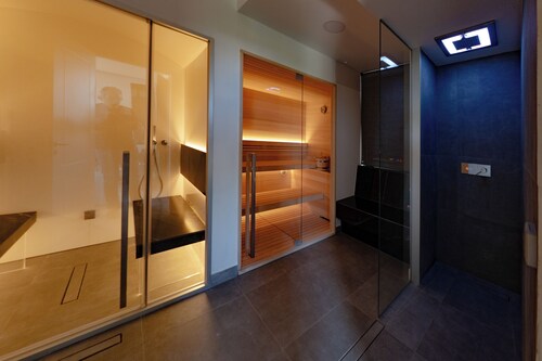 Spa Suite Cefalù Villa dell'Eden A, 2 bedrooms and sleeps 5.