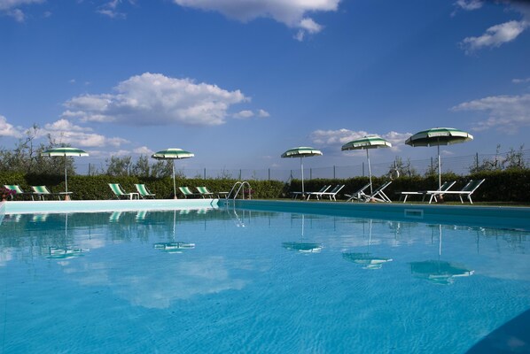 Piscina all'aperto