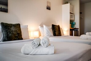 1 habitación, escritorio, wifi y ropa de cama 