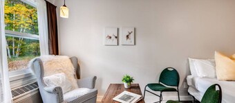 Rare Muskoka Chalet Suite - B7