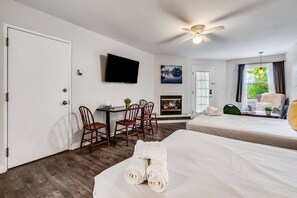 1 chambre, bureau, Wi-Fi, draps fournis