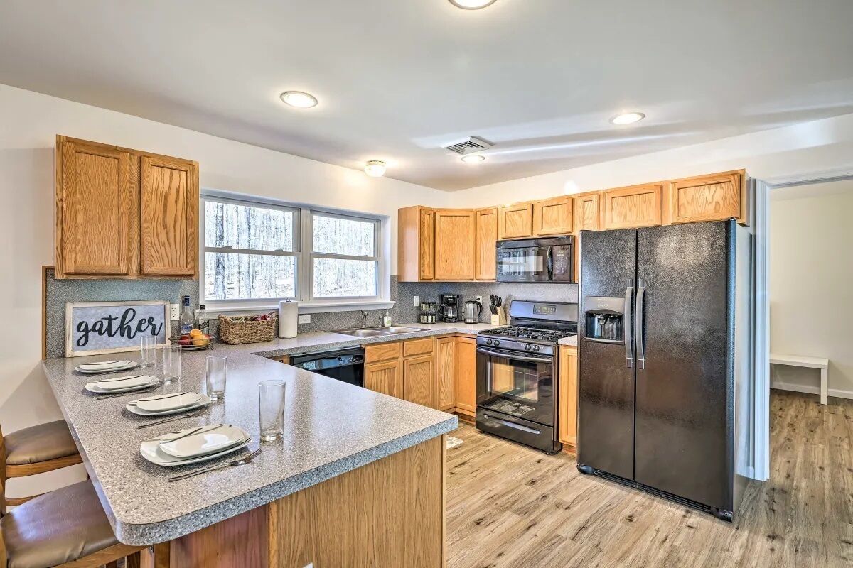 雪櫃、微波爐、焗爐、爐具