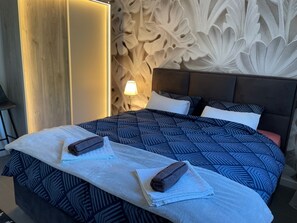 2 bedrooms, iron/ironing board, internet, bed sheets - Apartments Fortes Fortuna - Superior Two bedroom Apartment with Terrace and Sea View (Dubrovnik)