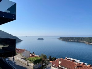 View from property - Apartments Fortes Fortuna - Superior Two bedroom Apartment with Terrace and Sea View (Dubrovnik)