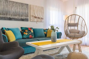 Televisie en een open haard