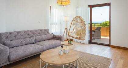 Cesare 5 - Pet Friendly Apartment with Shared Pool