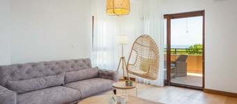 Cesare 5 - Pet Friendly Apartment with Shared Pool
