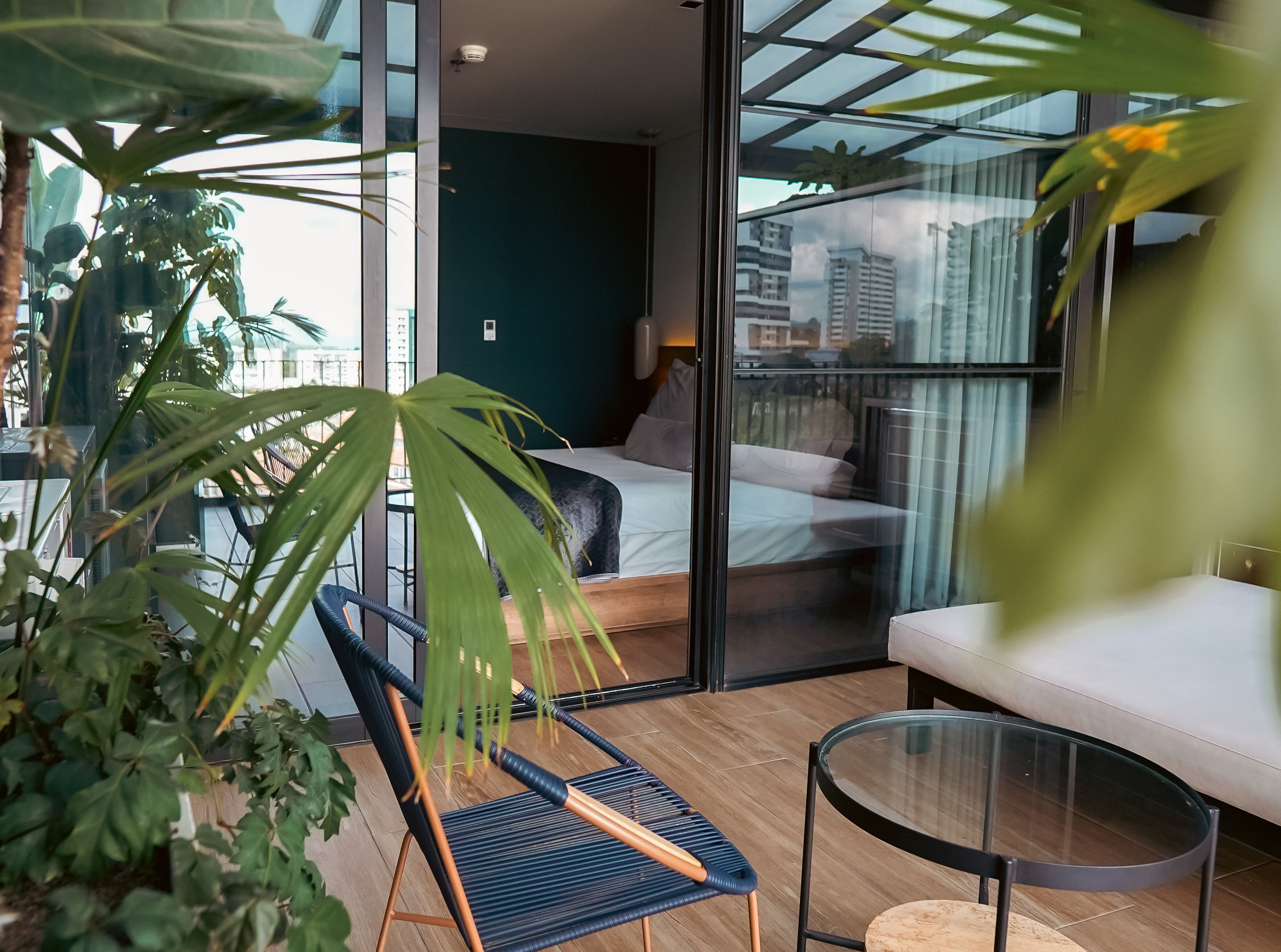 Junior Suite | Hypo-allergenic bedding, minibar, in-room safe, desk