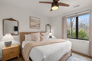 3 bedrooms, iron/ironing board, free WiFi, wheelchair access