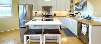 Sedona Bliss - Spacious West Sedona home with STUNNING Red Rock views.