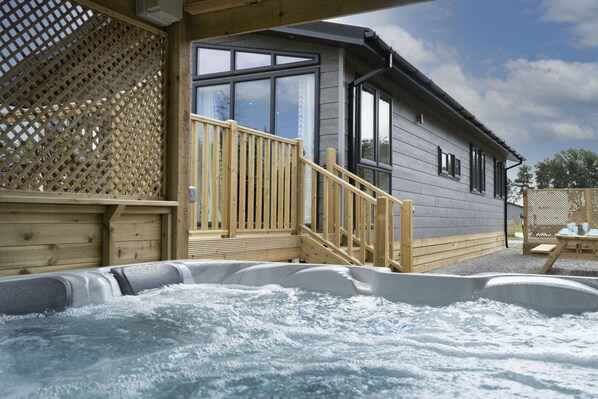 Luxury Apartment, Ensuite | Miscellaneous - Hollicarrs - Lilypad Lodge (York)