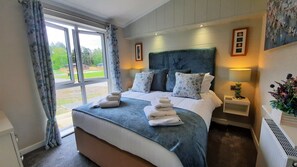 Luxury Apartment, Ensuite | Interior - Hollicarrs - Lilypad Lodge (York)
