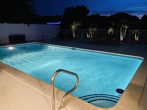 Piscine extérieure, piscine chauffée