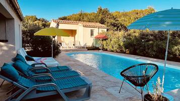 Piscine extérieure, piscine chauffée