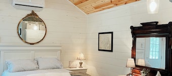 The Cottage at Dogwood Ridge.