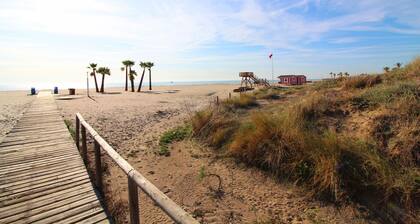 Global Properties: Amazing apartment on the beach, Canet d'en Berenguer