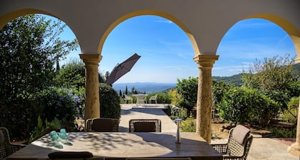Alleinlage mit traumhaftem Ausblick auf Marokko