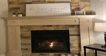 Cheerful, spacious, sunny & comfy 4-bdrm home