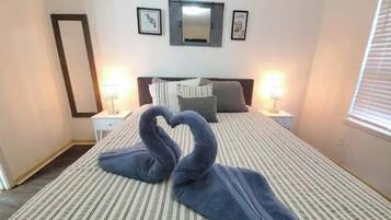 2 chambres, fer et planche Ă repasser, Wi-Fi gratuit, draps fournis