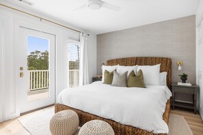 5 bedrooms, iron/ironing board, WiFi, bed sheets