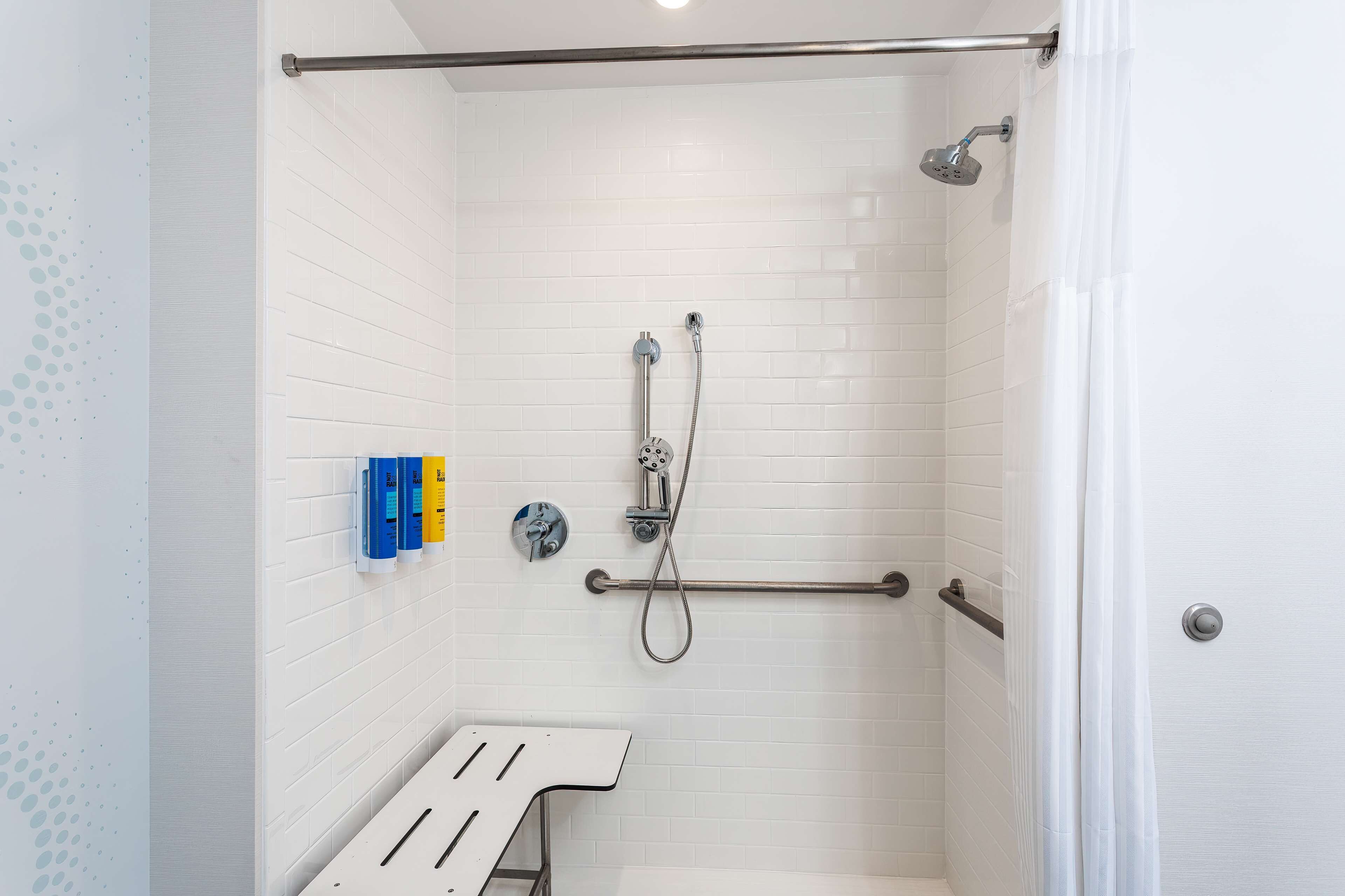 room, 1 king bed, accessible (roll-in shower) | bathroom shower