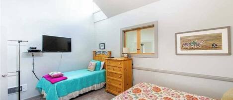 3 Schlafzimmer, Zimmersafe, Bügeleisen/Bügelbrett, kostenloses WLAN