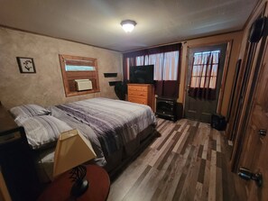 3 Schlafzimmer, Bügeleisen/Bügelbrett, Bettwäsche