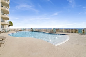 Piscina coperta, una piscina riscaldata
