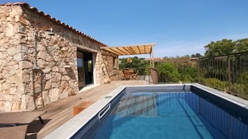 Piscine extérieure, piscine chauffée