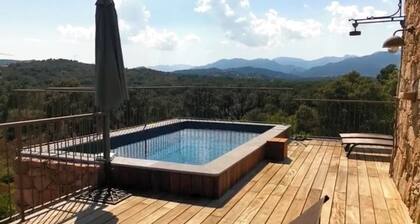 GRANDE BERGERIE NEUVE PISCINE CHAUFFĂE VUE MER
