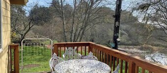 Shore Acres Ocean View Cabin and Retreat Space