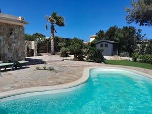 Piscine extérieure, piscine chauffée