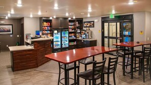 Dining - My Place Hotel (Kalispell)