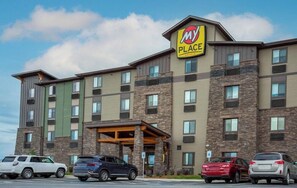 Exterior - My Place Hotel (Kalispell)