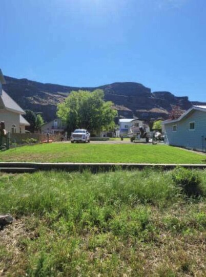 RV spot on the River Unit A -minutes from Gorge concerts
