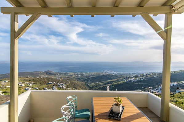 Outdoor dining - Apopsis Tinos - Cycladic house with stunning view (Tinos)