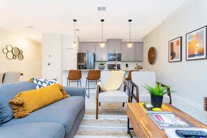 TV connectée, espaces bureaux