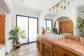 Shower, hair dryer, towels, soap - Mountain Views, Pool Heat, Outdoor Kitchen, Arcade (Yucca Valley)