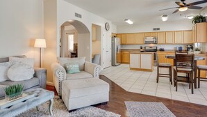 TV, fireplace, stereo - Hike, Bike, Explore! Mtn-View Tucson Home (Tucson)