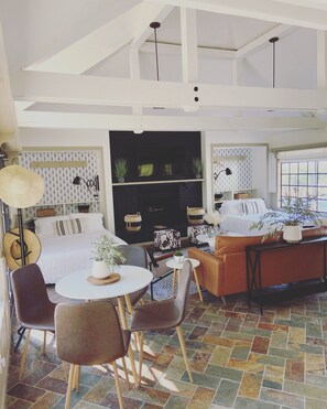 熨斗/熨衣板、免费 WiFi、床单