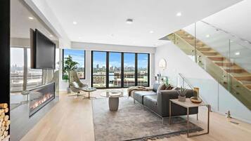 TV, fireplace, offices