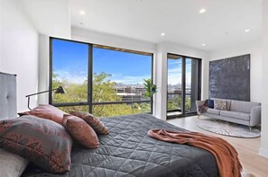 3 bedrooms, iron/ironing board, WiFi, bed sheets - Modern Luxury 4BR Townhome Den NYC Views (North Bergen)