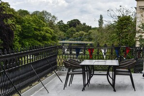Apartamento de luna de miel, 1 cama de matrimonio grande | Terraza o patio