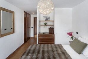 3 bedrooms, iron/ironing board, WiFi, bed sheets - Breuil Cervinia Ski Paradise Apartment ski in/ski out  large terrace, garage (Breuil Cervinia)
