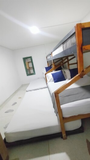 Family Room | Desk, laptop workspace, soundproofing, free WiFi