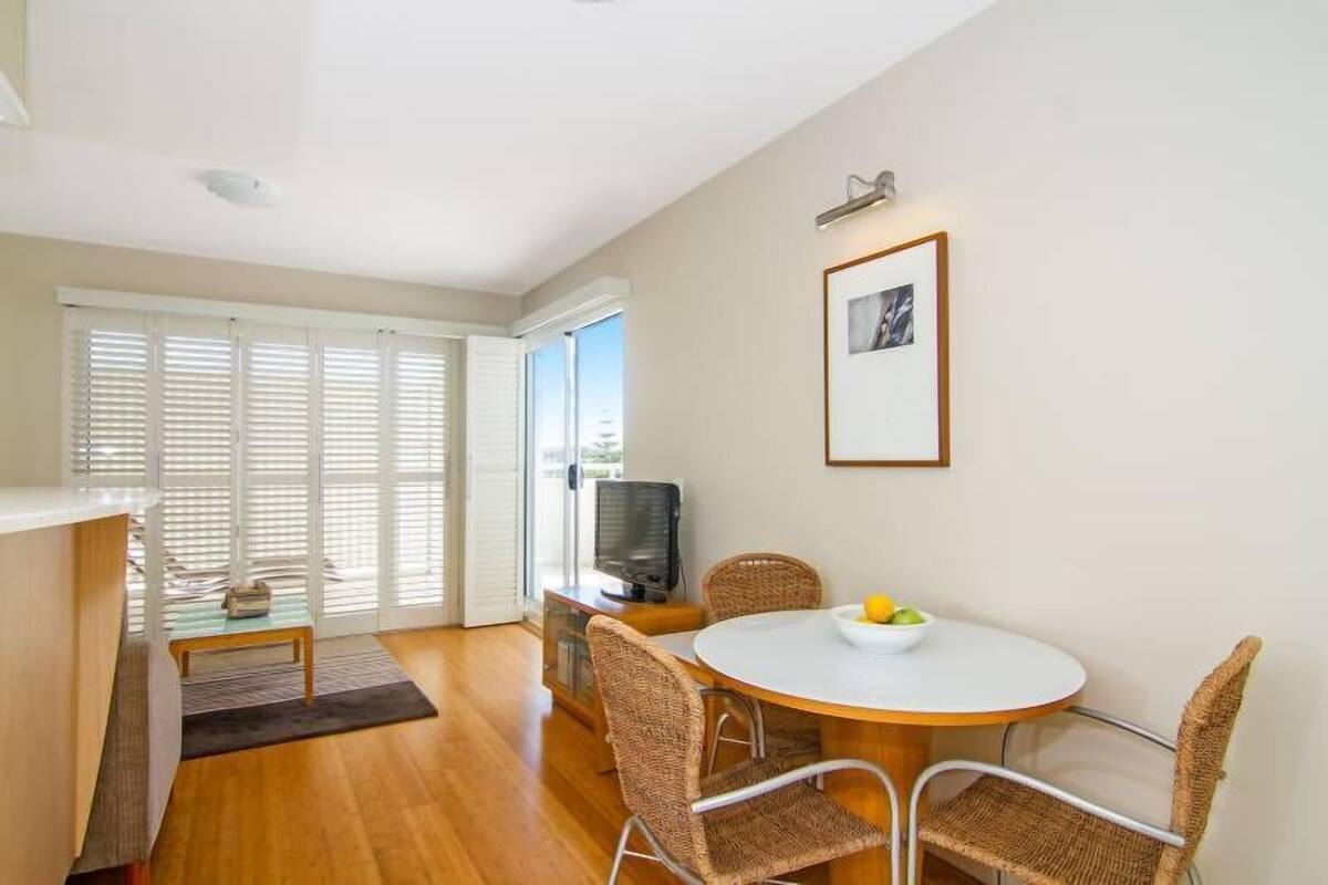 32-inch Smart TV with digital channels