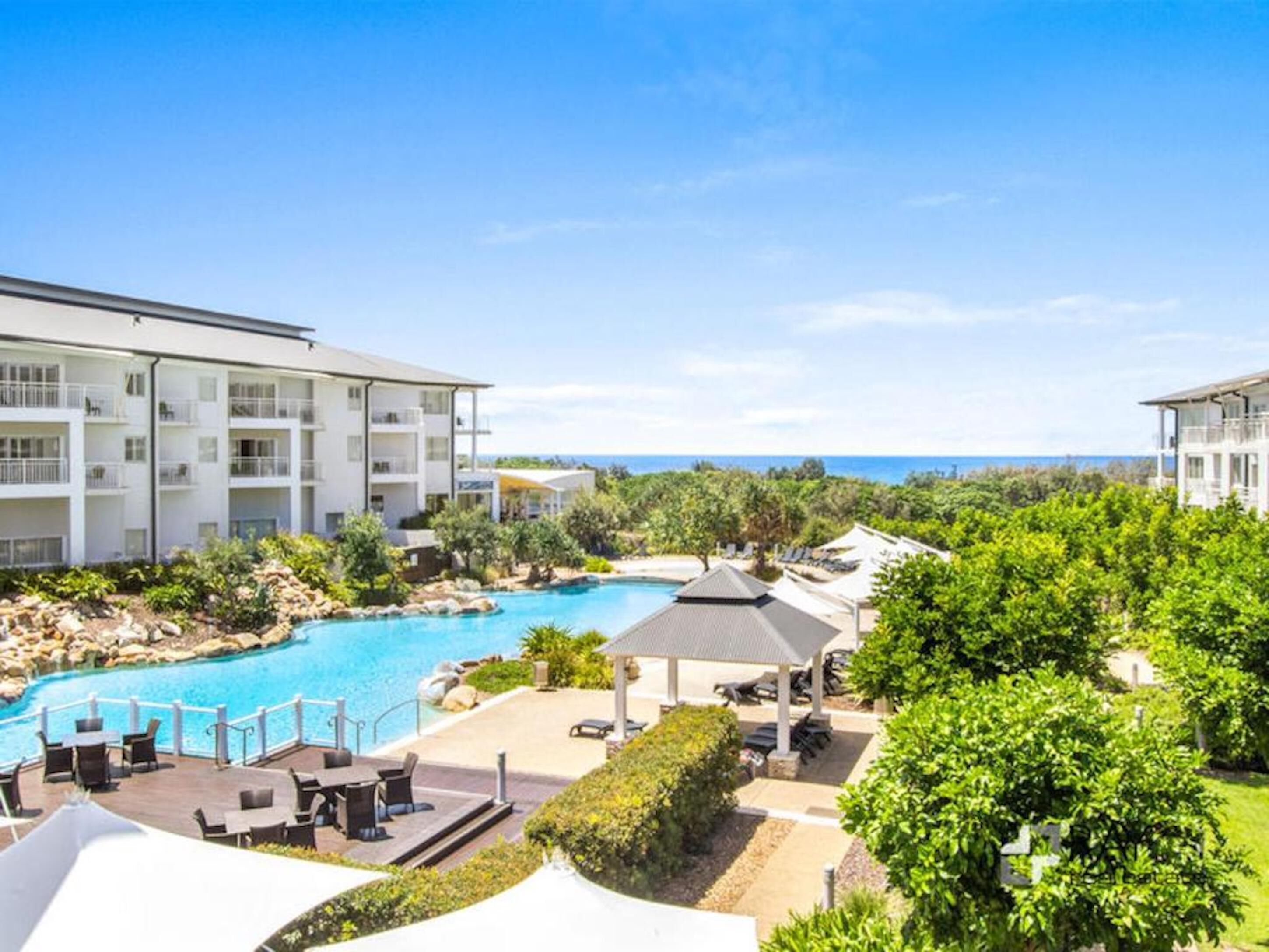 Deluxe Studio Hotel - King or Twin | Balcony view
